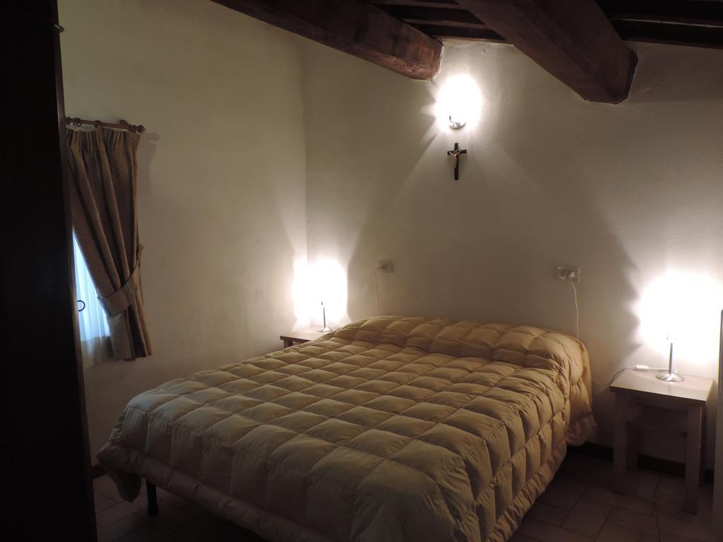 스폴레토 Casa Religiosa Di Ospitalita San Ponziano B&B 객실 사진